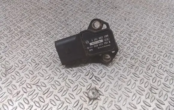 Skoda Octavia Mk2 (1Z) Air pressure sensor 038906051B 0281002399