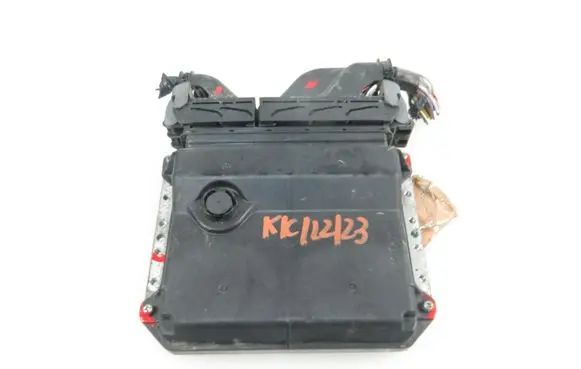 Toyota Auris 150 Engine control unit/module 8966102W30