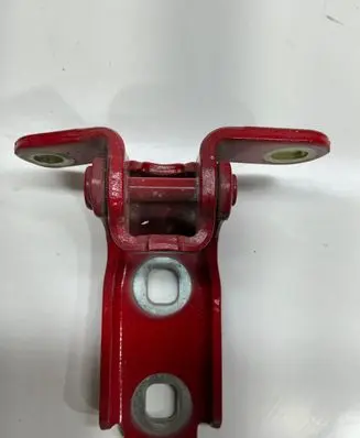 Chevrolet Camaro Front door upper hinge A046057