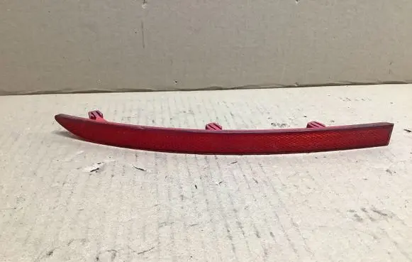 Rear tail light reflector