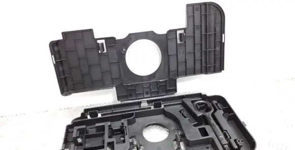 Audi A5 Sportback 8TA Tool box 8T8813685