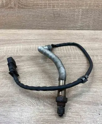 BMW 3 E90 E91 Lambda probe sensor 7596924 0258027019