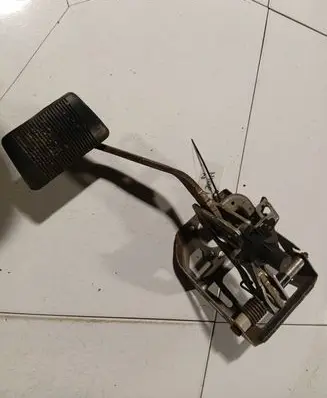 Dodge Magnum Brake pedal 