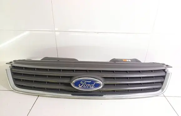 Ford Kuga I Front grill 8V41R7081A 8V4116613A