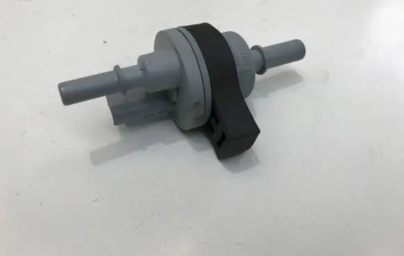 Citroen C5 X Vacuum valve 9802009480