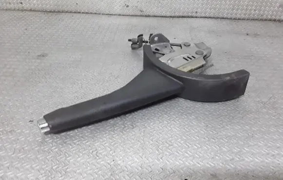 Handbrake/parking brake lever assembly