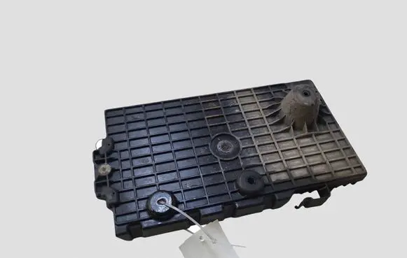 Volvo V40 Battery tray 31301934