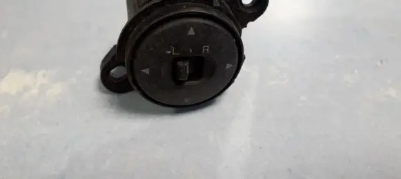 Mazda 626 Wing mirror switch