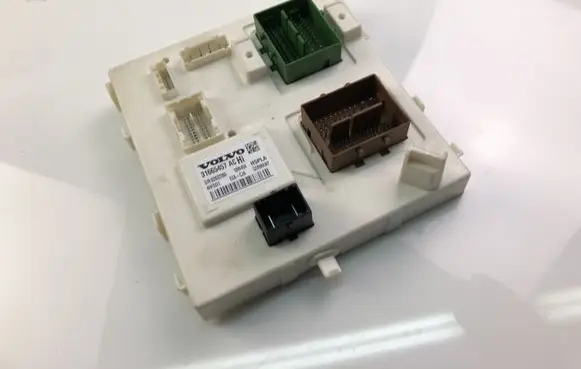 Volvo XC40 Fuse box set 31665457AC