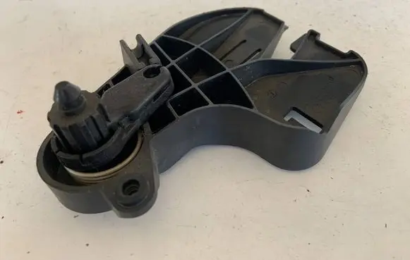Audi A6 S6 C7 4G Engine bonnet (hood) release handle 8T1823633B 8T1823633