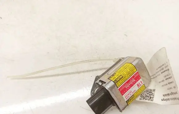 Toyota Prius (XW20) Airbag deployment crash/impact sensor 8986047040