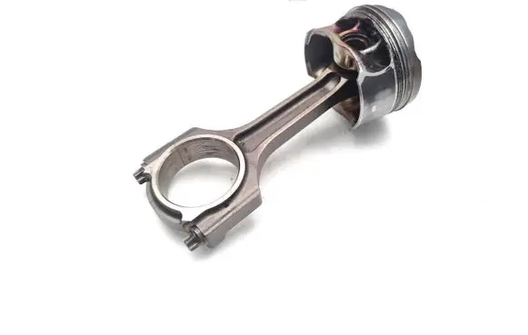 Ford Fiesta Piston with connecting rod JTJB RFCJ5G6205CA