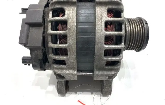 Nissan Pulsar Generator/alternator 231004EA0A