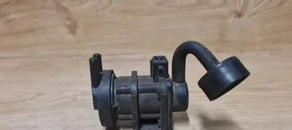 Volvo S40, V40 Turbo solenoid valve 7700874764