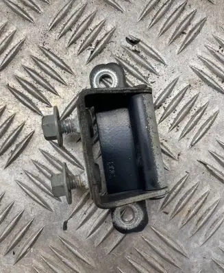 Hyundai Tucson JM Loading door upper hinge 