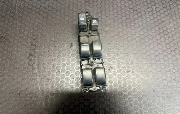 Toyota Corolla Verso E121 Electric window control switch 84040-13080 514700