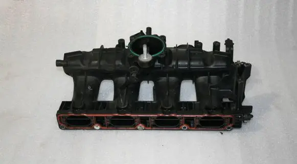 Audi A4 S4 B6 8E 8H Intake manifold 06F133201N
