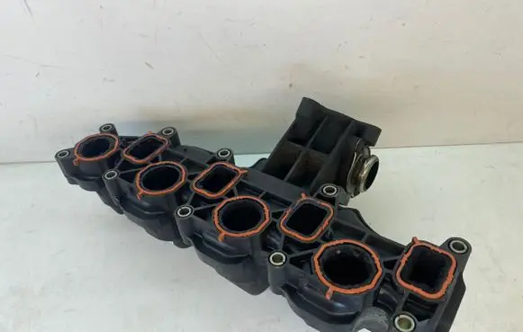 Volkswagen Golf VI Intake manifold 03L129711AL