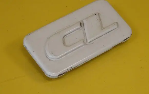Volkswagen PASSAT B4 Manufacturer badge logo/emblem 357853688