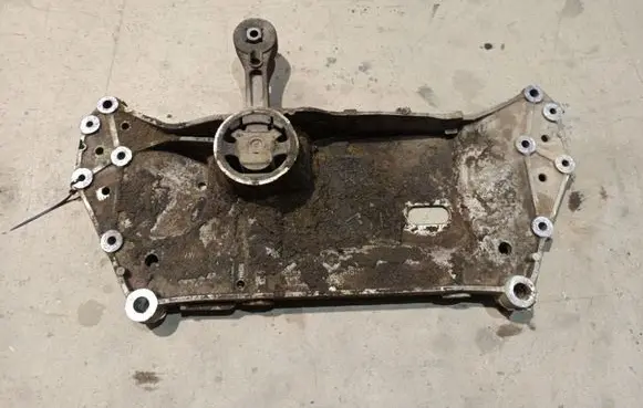 Volkswagen Golf V Front subframe