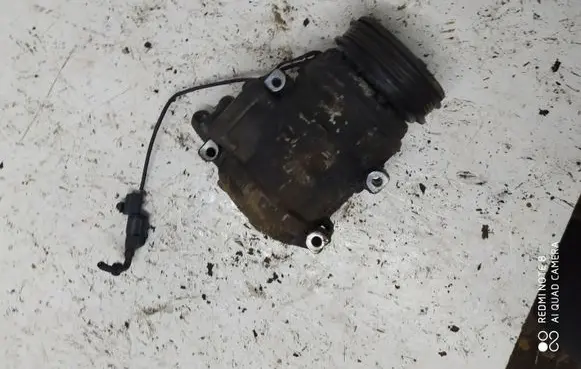 KIA Carens I Air conditioning (A/C) compressor (pump)