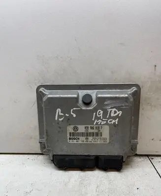 Audi A4 S4 B5 8D Engine control unit/module 038906018P