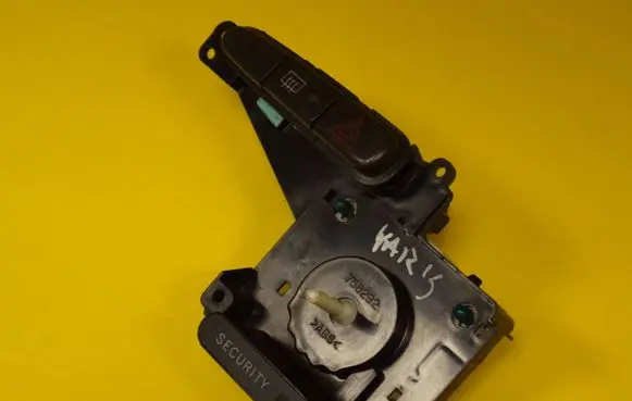 Toyota Yaris Hazard light switch 758294 758292