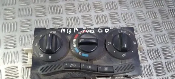 Mercedes-Benz A W168 Climate control unit 1688300485 k114698
