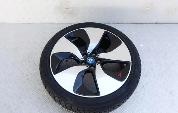 BMW i8 R20 alloy rim 6853004