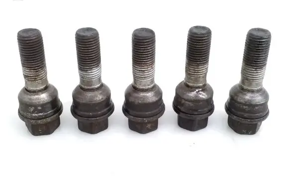 Nuts/bolts