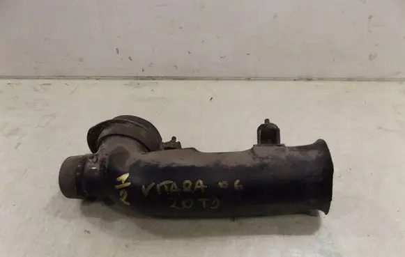 Suzuki Grand Vitara I Air intake hose/pipe