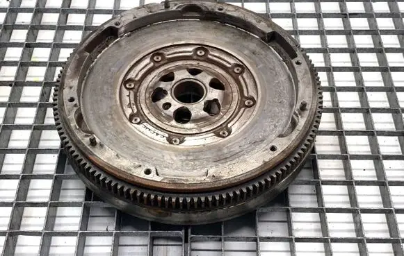 Skoda Kamiq Dual mass flywheel 05E105266B