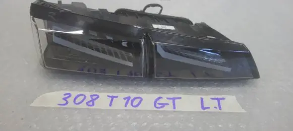 Peugeot 308 Rear/tail lights 9835300480