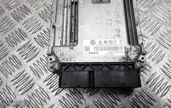 Volkswagen Tiguan Engine control unit/module