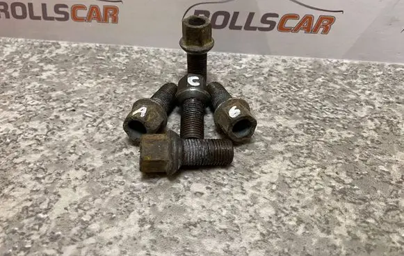 Audi A6 S6 C6 4F Nuts/bolts 