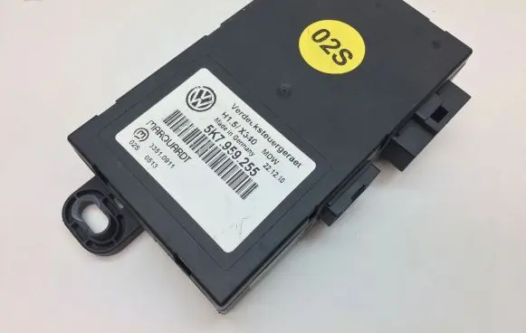 Volkswagen Golf VI Convertible roof control unit 5K7959255