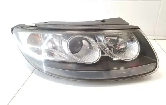 Hyundai Santa Fe Headlight/headlamp 921022BXXX