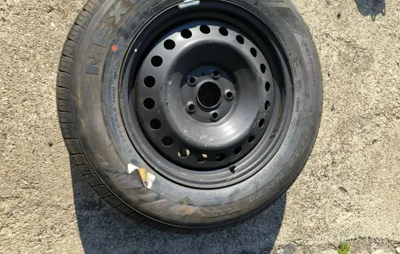 Jeep Grand Cherokee WL R18 spare wheel 04755313AA