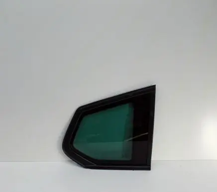 BMW X3 F25 Rear vent window glass 7205626
