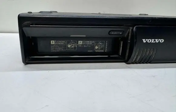 Volvo V70 CD/DVD changer 8622225 2035018