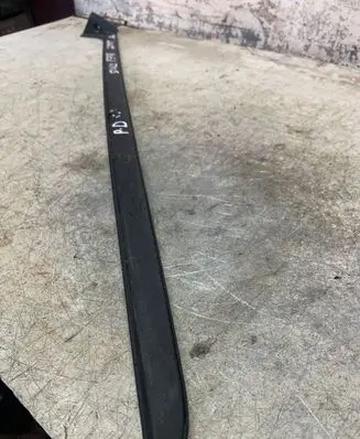 Peugeot 308 Windshield trim 98355043xt