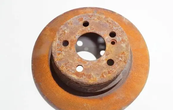 Mercedes-Benz E W211 Rear brake disc neventiliuojamas