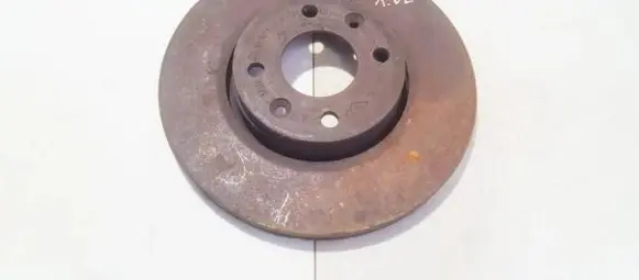 Nissan Micra Front brake disc ventiliuojamas