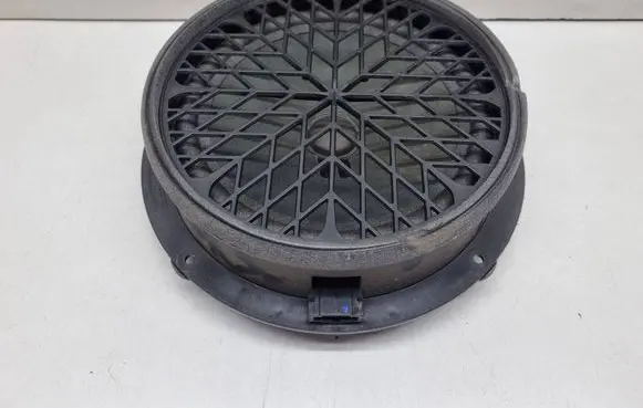 Audi A4 S4 B8 8K Front door speaker A0112501