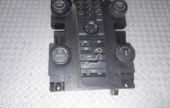 Volvo V50 Climate control unit 30737669