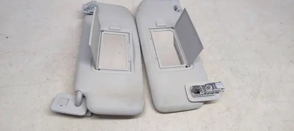 Peugeot 208 Sun visor