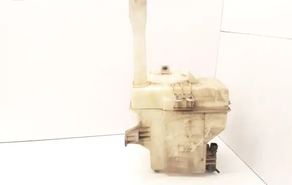 Hyundai Grandeur Windshield washer fluid reservoir/tank 985103L000