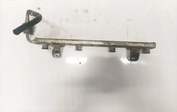 Nissan X-Trail T31 Fuel main line pipe