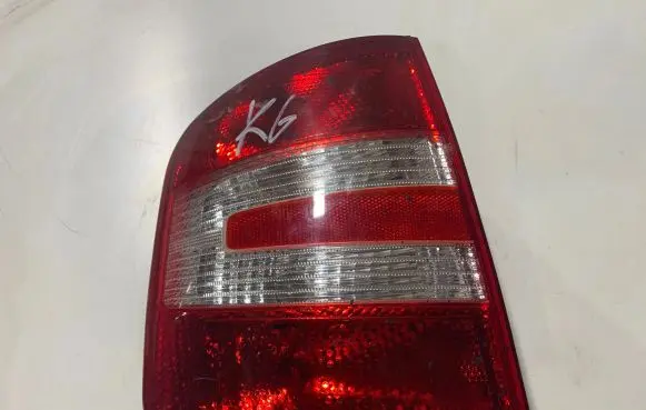 Skoda Fabia Mk1 (6Y) Rear/tail lights 6Y9945257
