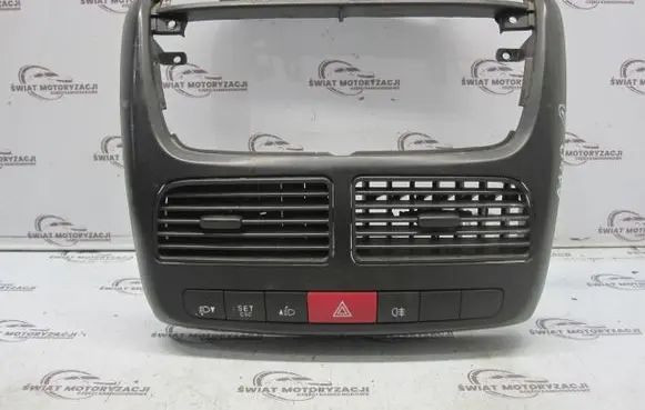 Opel Combo D Dashboard air vent grill cover trim 